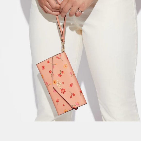 Coach mystic flower large travel wallet nwt - Picture 13 of 14